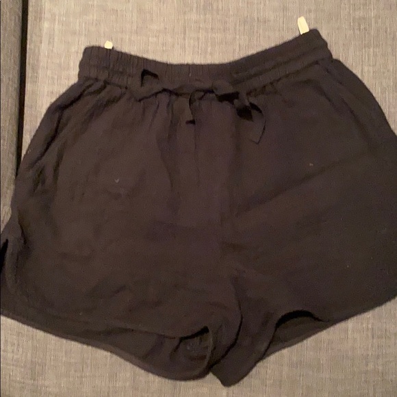 Wilfred Betraud Short - Picture 1 of 3